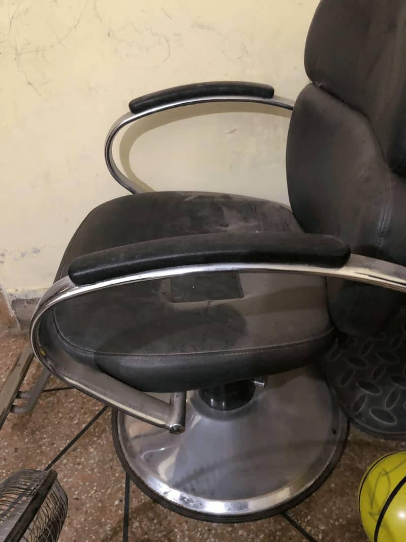 saloon chairs 2