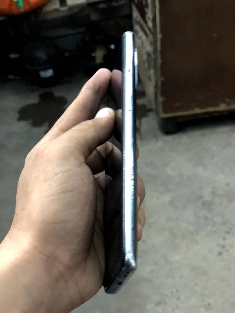 One Plus 8T 4