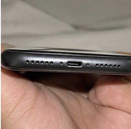 Apple iPhone XR 4
