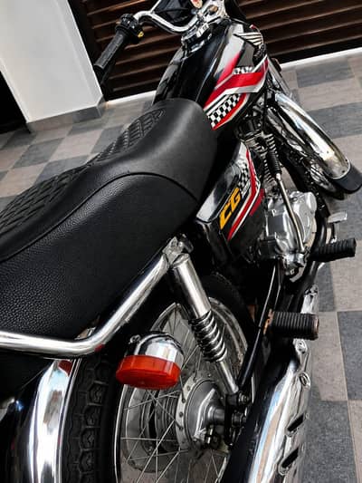 Honda cg 125 model 2024 urgent sale