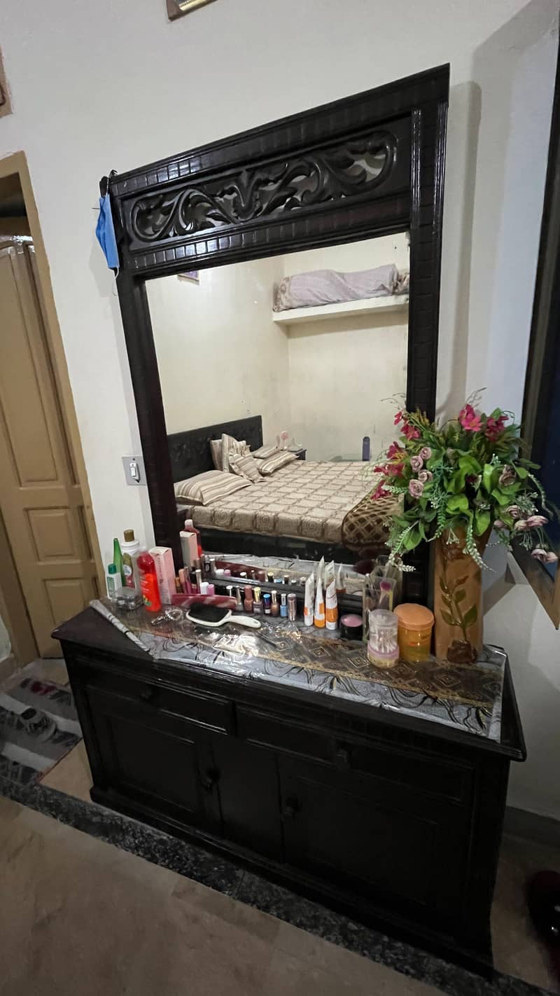 1 bed 2 side table 1 dressing good condition 0