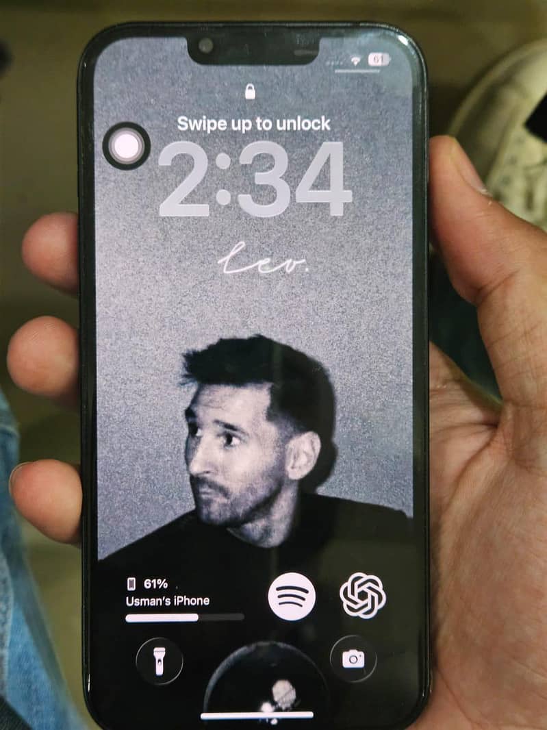 Apple iPhone 13 0