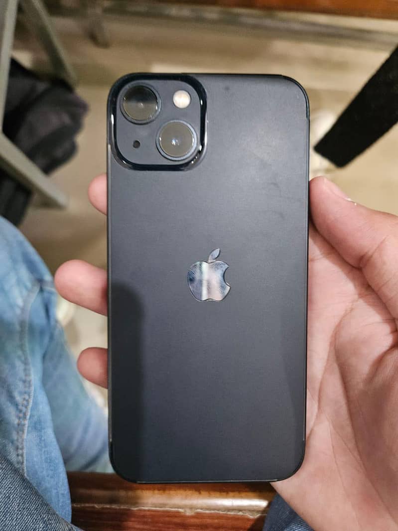 Apple iPhone 13 1
