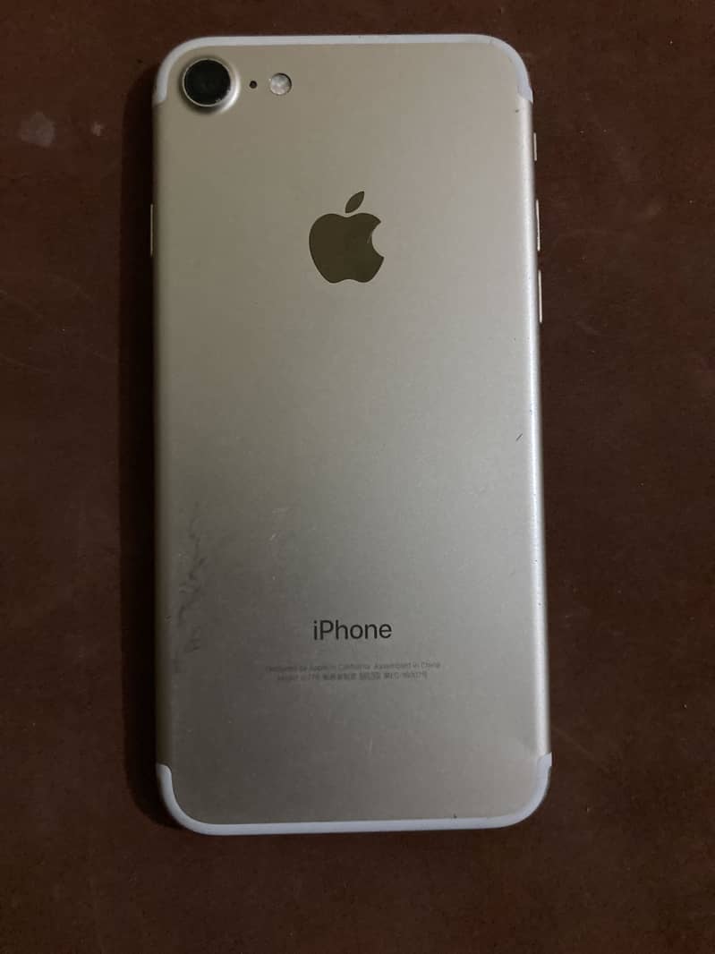 Apple iPhone 7 1