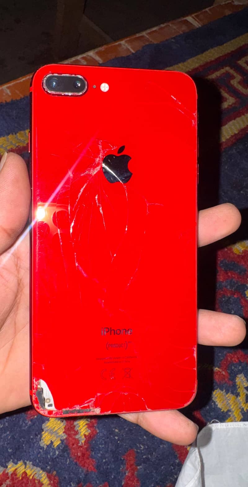 iPhone 8+ 2