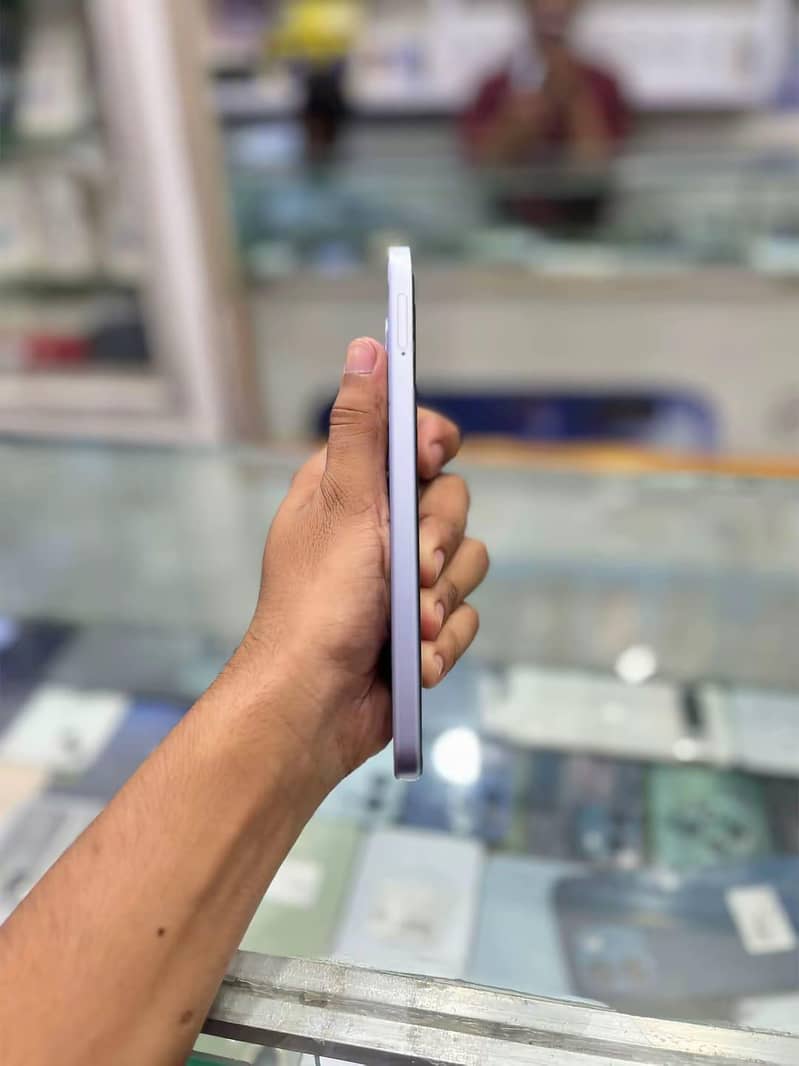 OPPO A6k 4