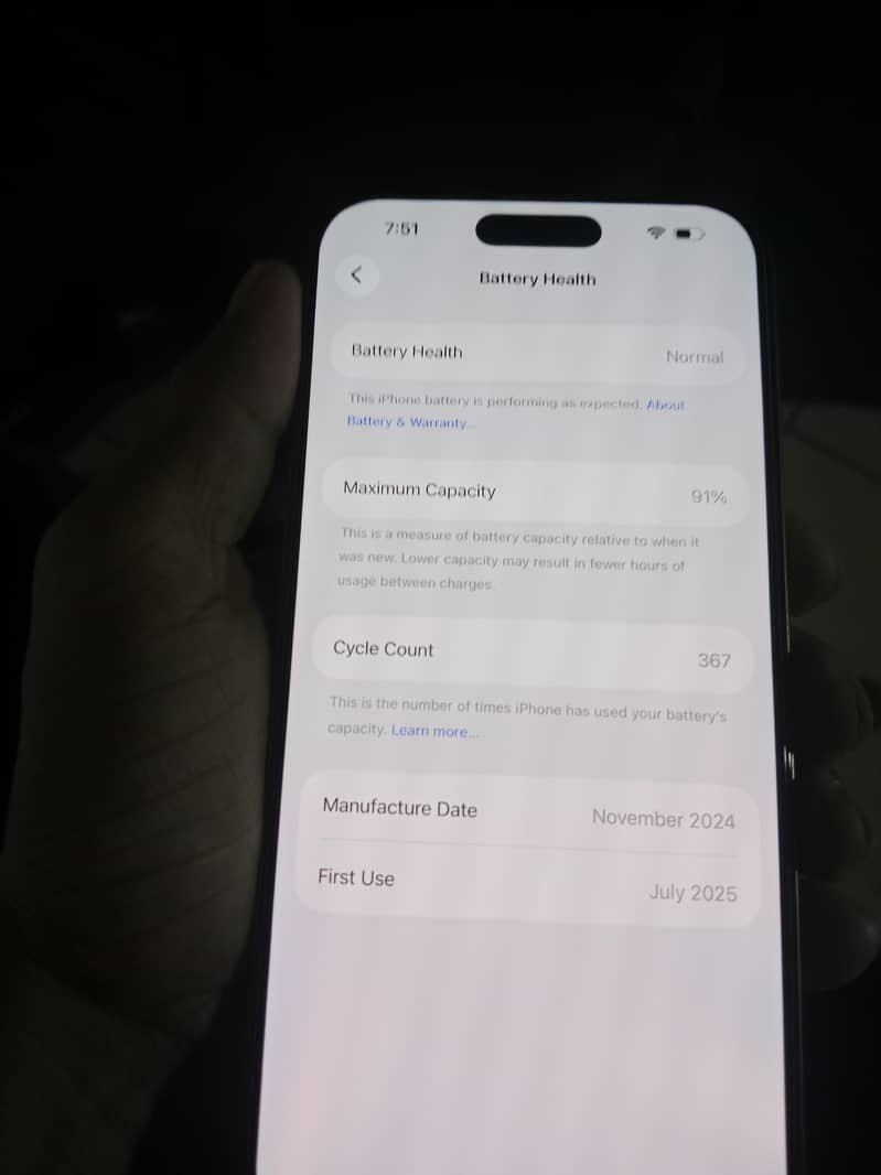 Apple iPhone 16 Pro Max JV 0