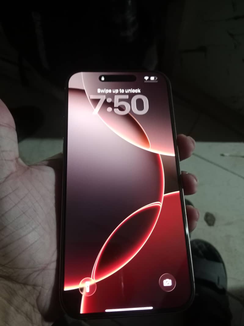 Apple iPhone 16 Pro Max JV 1