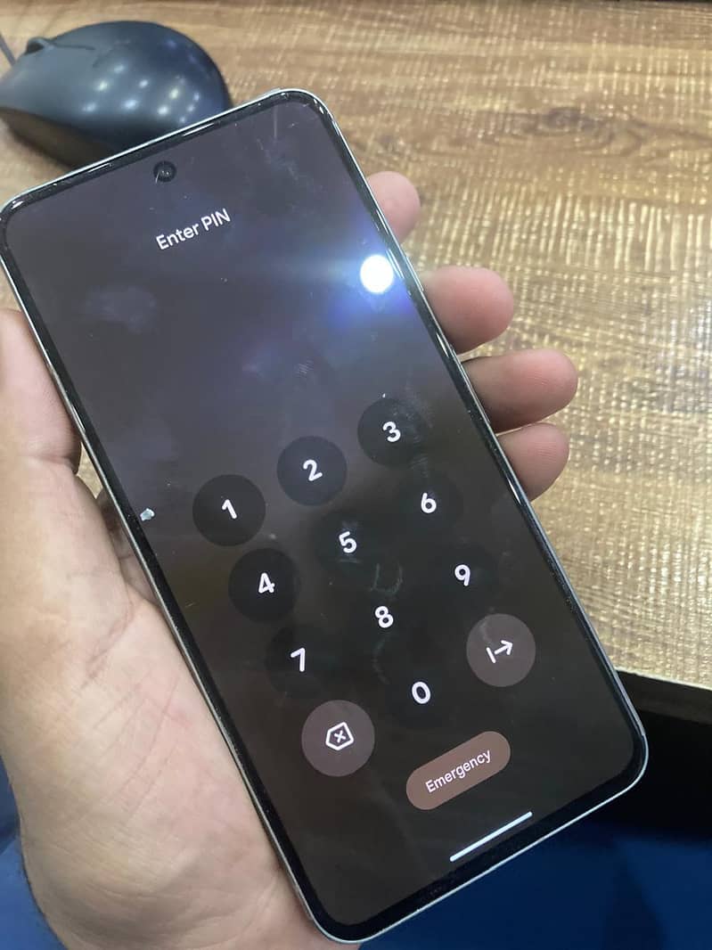 Google Pixel 8 5