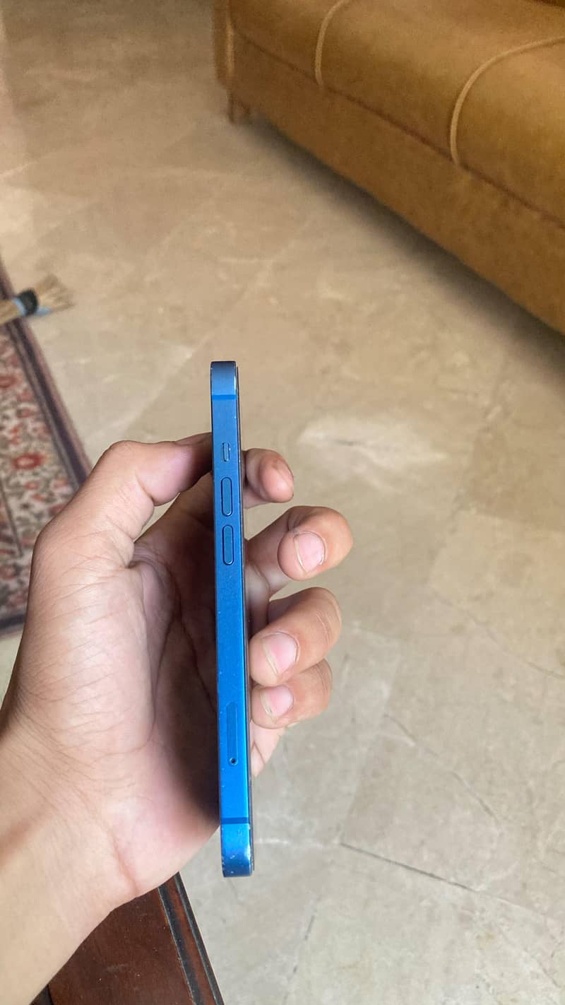Apple iPhone 13 3