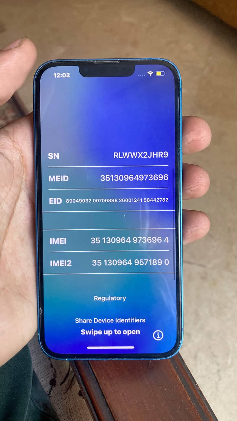 Apple iPhone 13 6