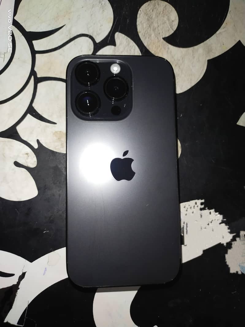 iPhone 14 Pro 1