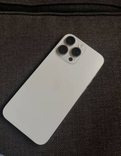 Apple iPhone 16 Pro Max