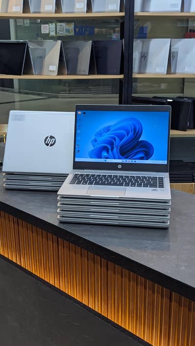 Hp ProBook 440 G7 (i5-10th//8-256)