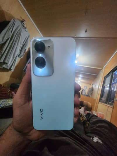 Vivo Y18