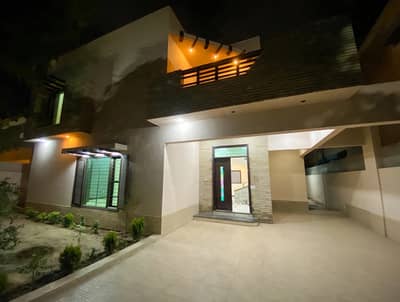 500 YARD RENOVATED BUNGLOW FOR RENT