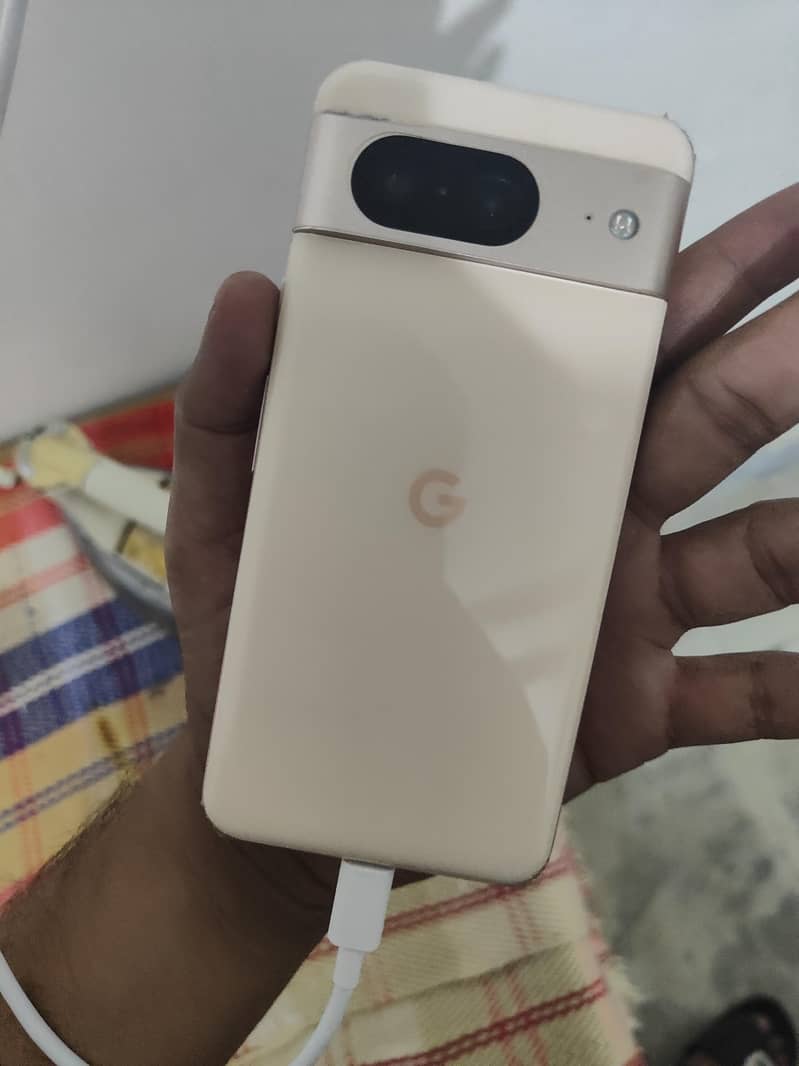 Google Pixel 8 1