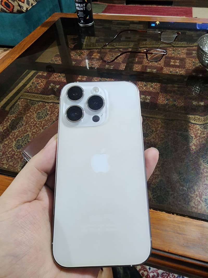 Apple iPhone 14 Pro 4