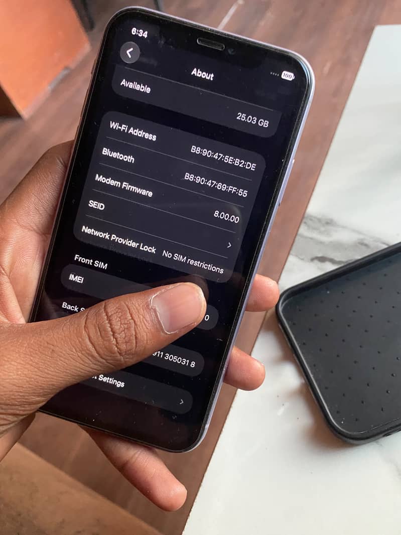 Apple iPhone 11 3
