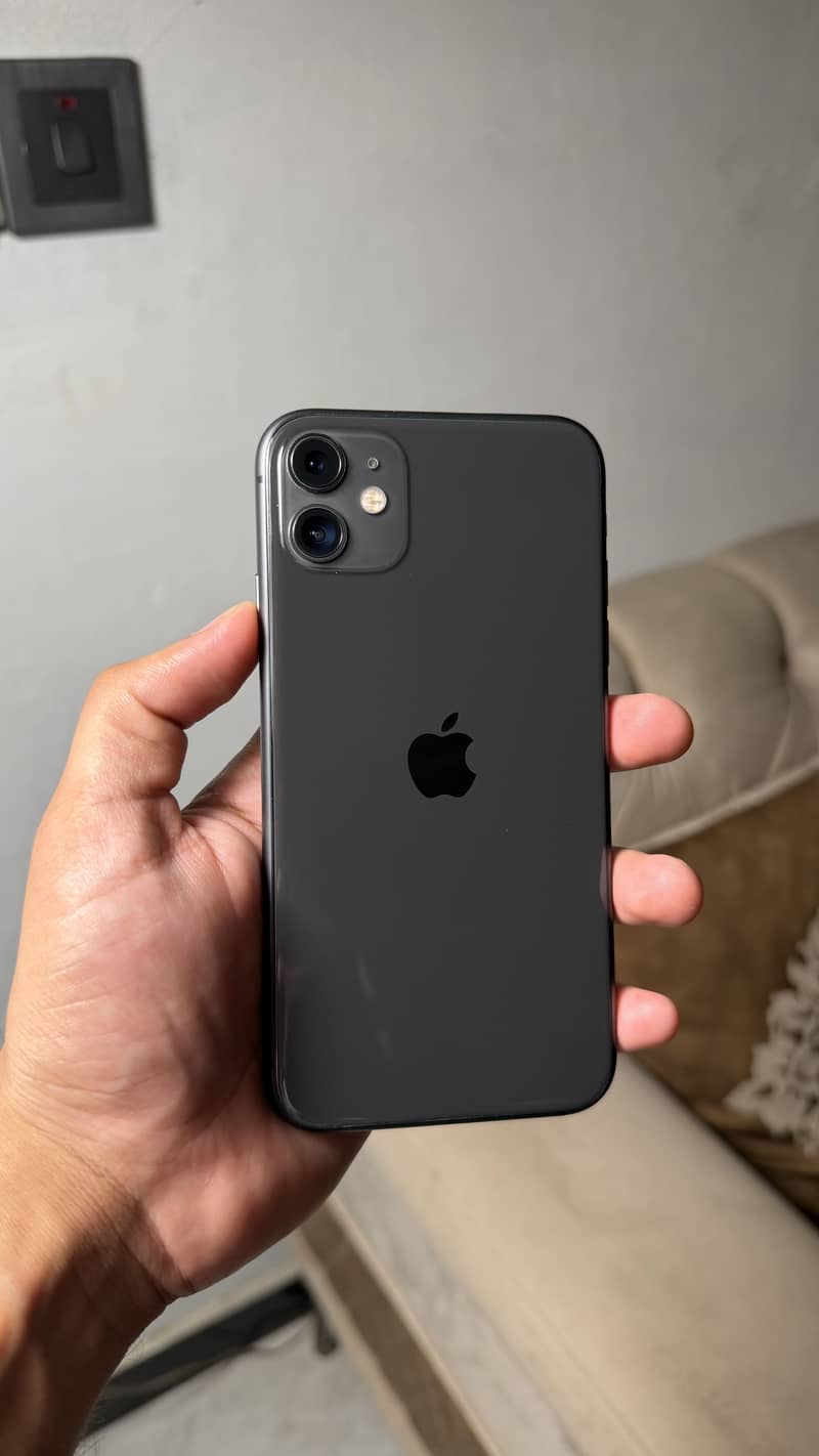 Apple iPhone 11 0