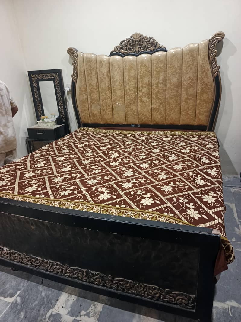 Bed sides table dressing table 2