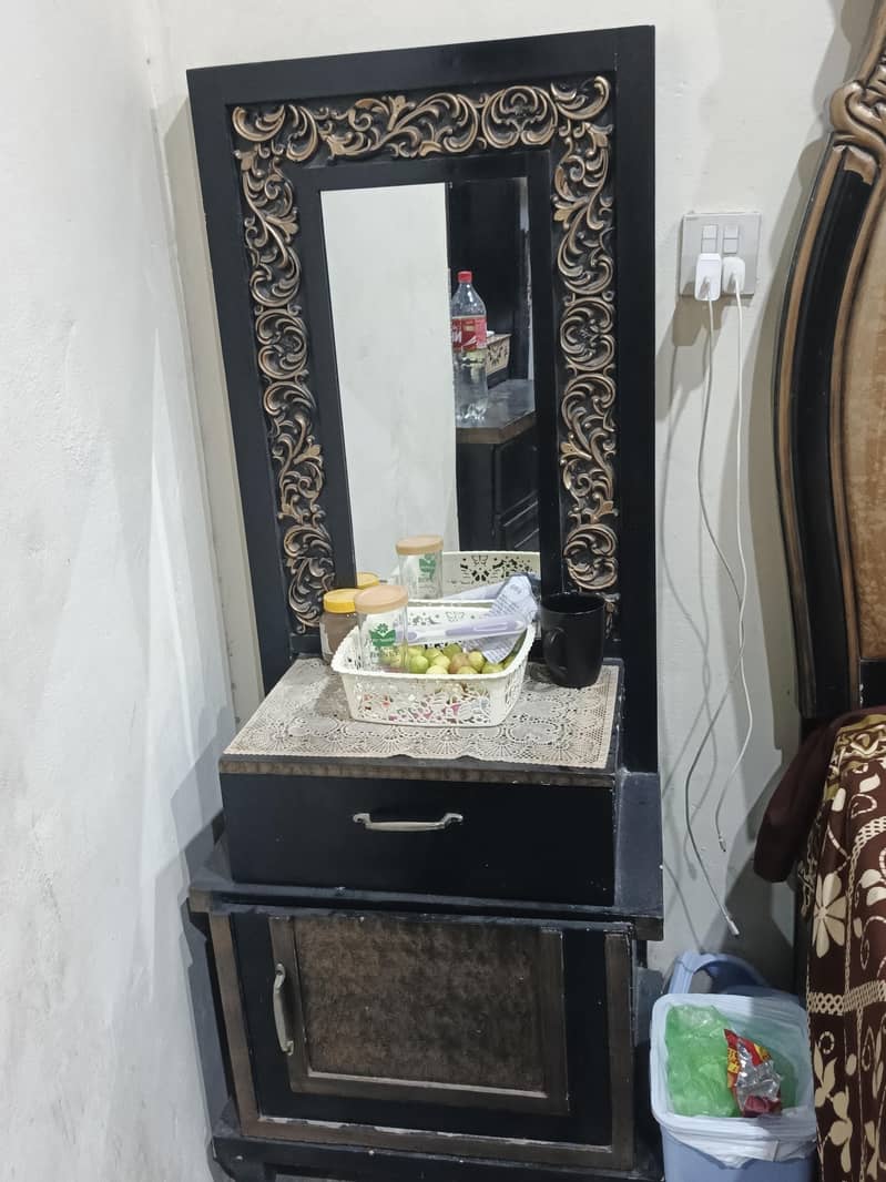 Bed sides table dressing table 5