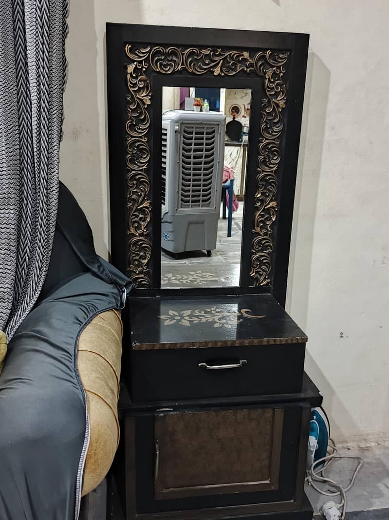 Bed sides table dressing table 6