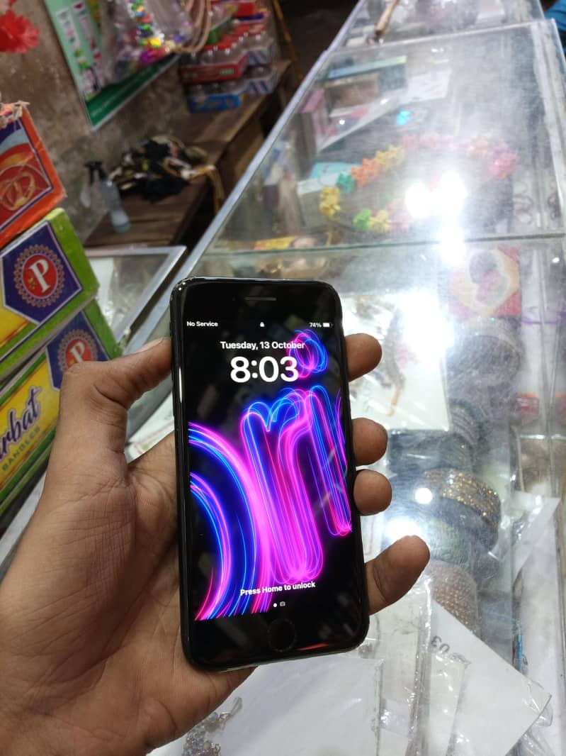 Apple iPhone SE 0
