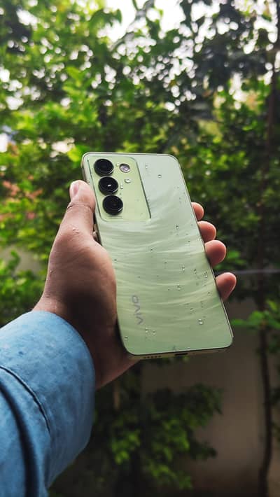 Vivo Y100