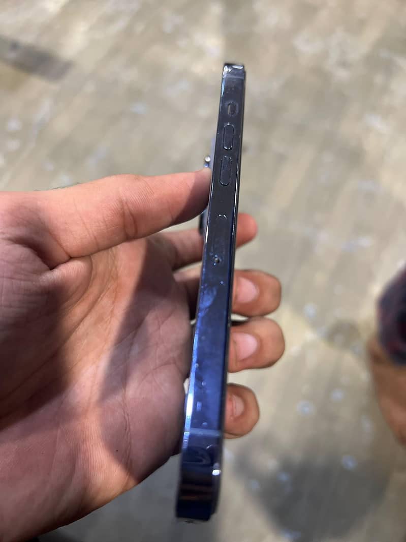 Apple iPhone 13 Pro 3