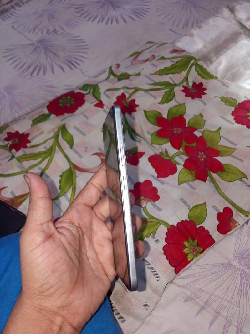 Infinix hot  50 Pro 6