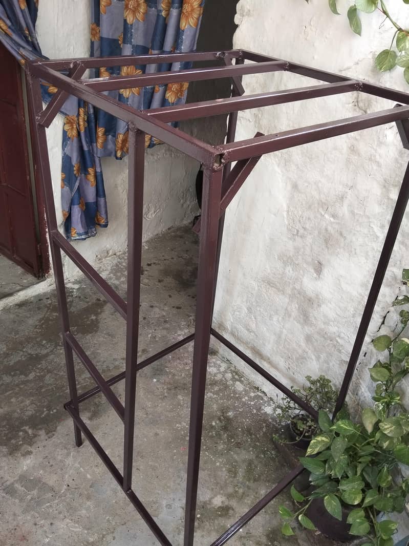 cage_ 1