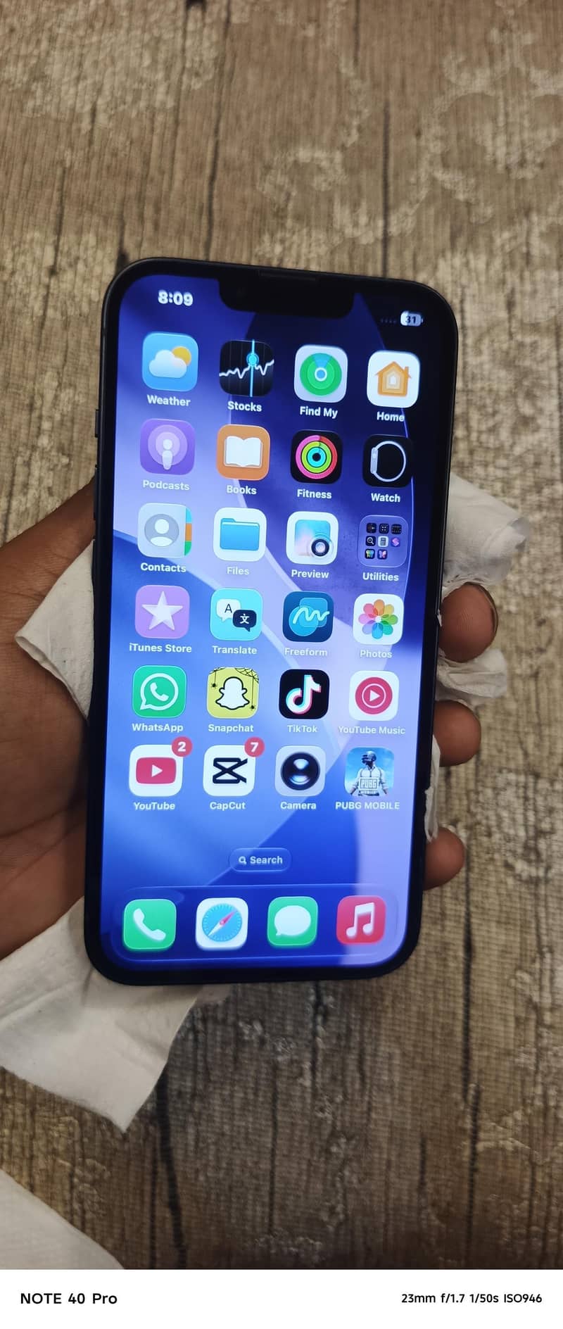 Apple iPhone 13 6