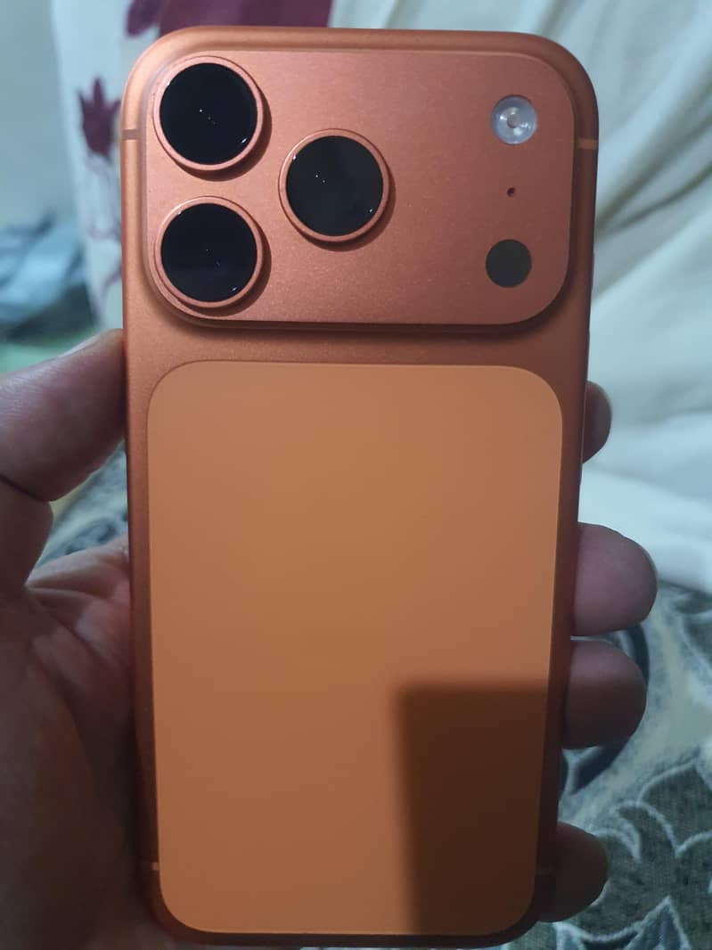 Apple iPhone 17 Pro 0