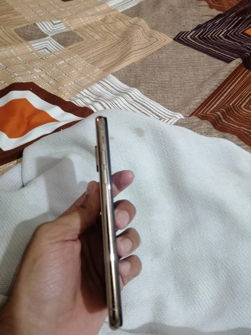Apple iPhone XS 2