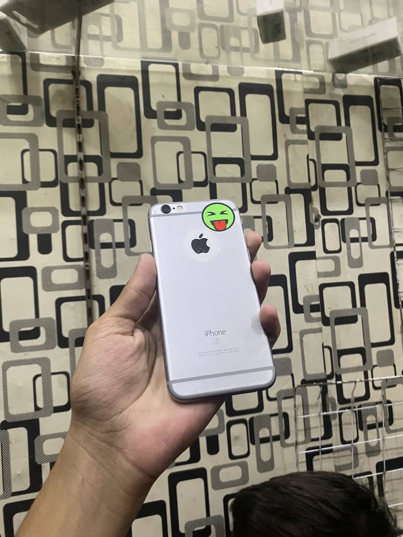 Apple iPhone 6S 0