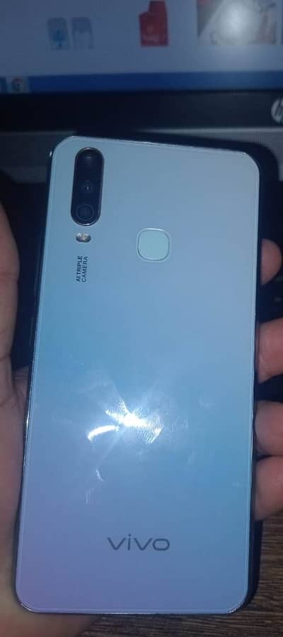 Vivo Y17