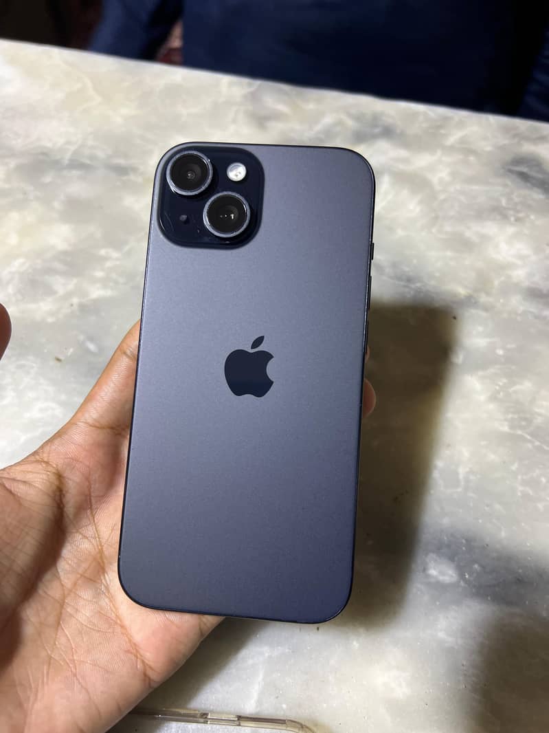 Apple iPhone 15 6