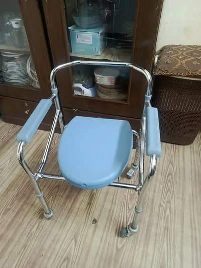Foldable Commode chair