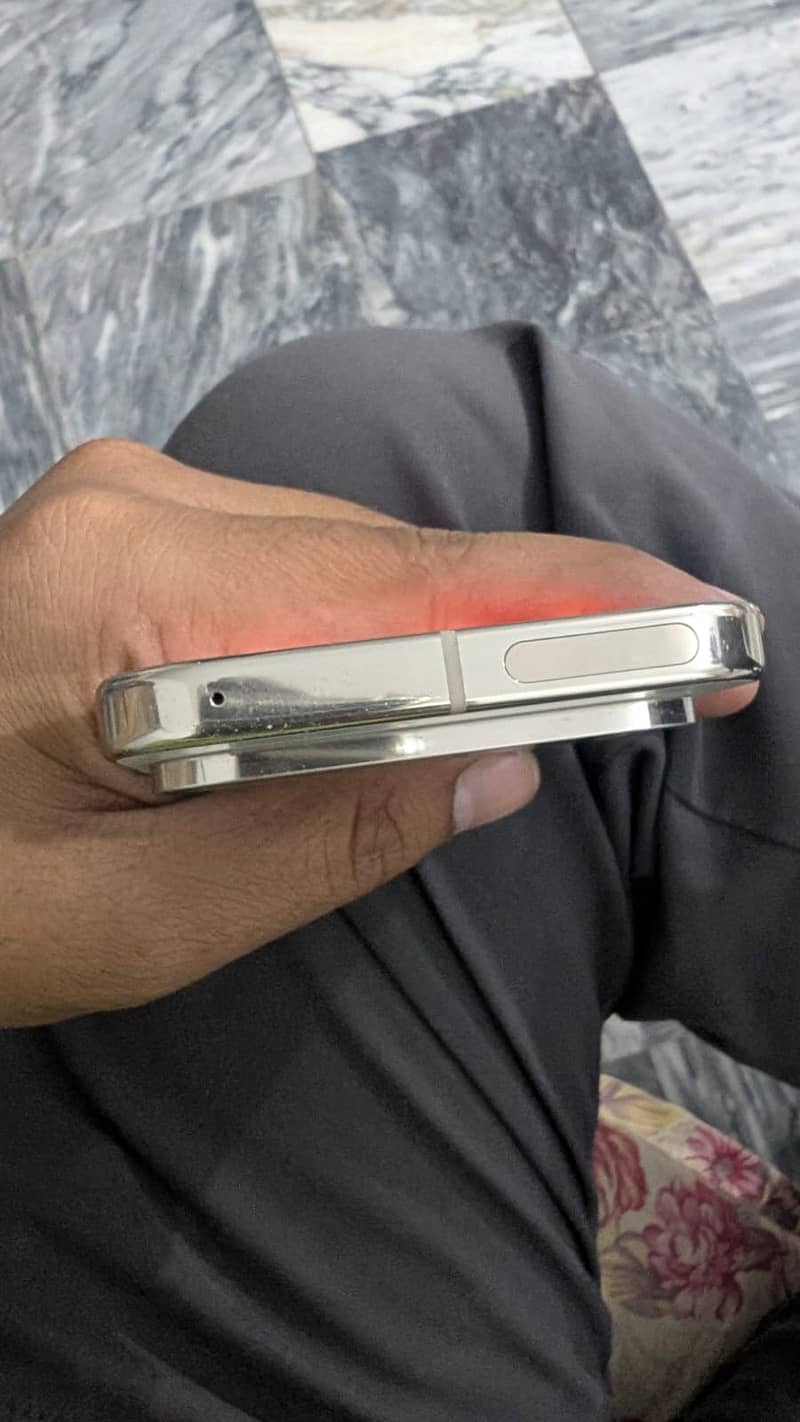 Google Pixel 9 Pro 2