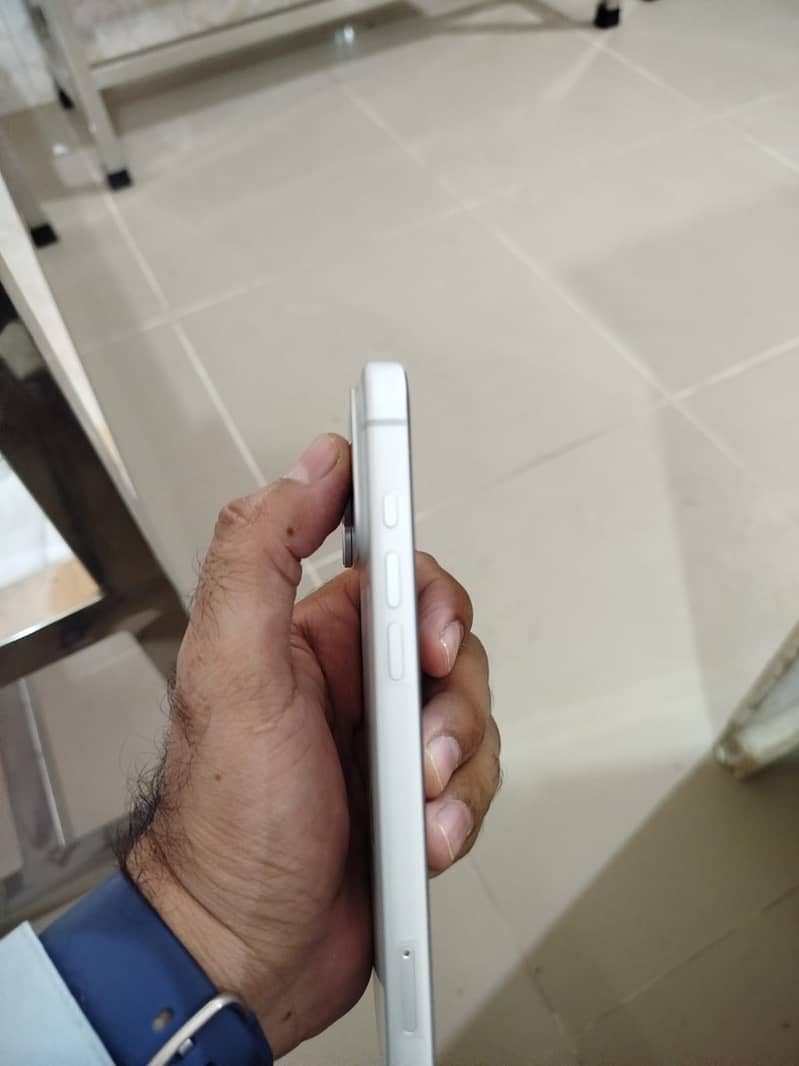 Apple iPhone 17 Pro Max 1