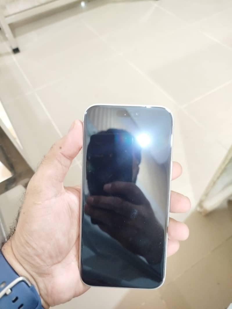Apple iPhone 17 Pro Max 2