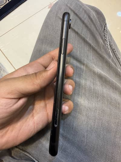 Apple iPhone XR