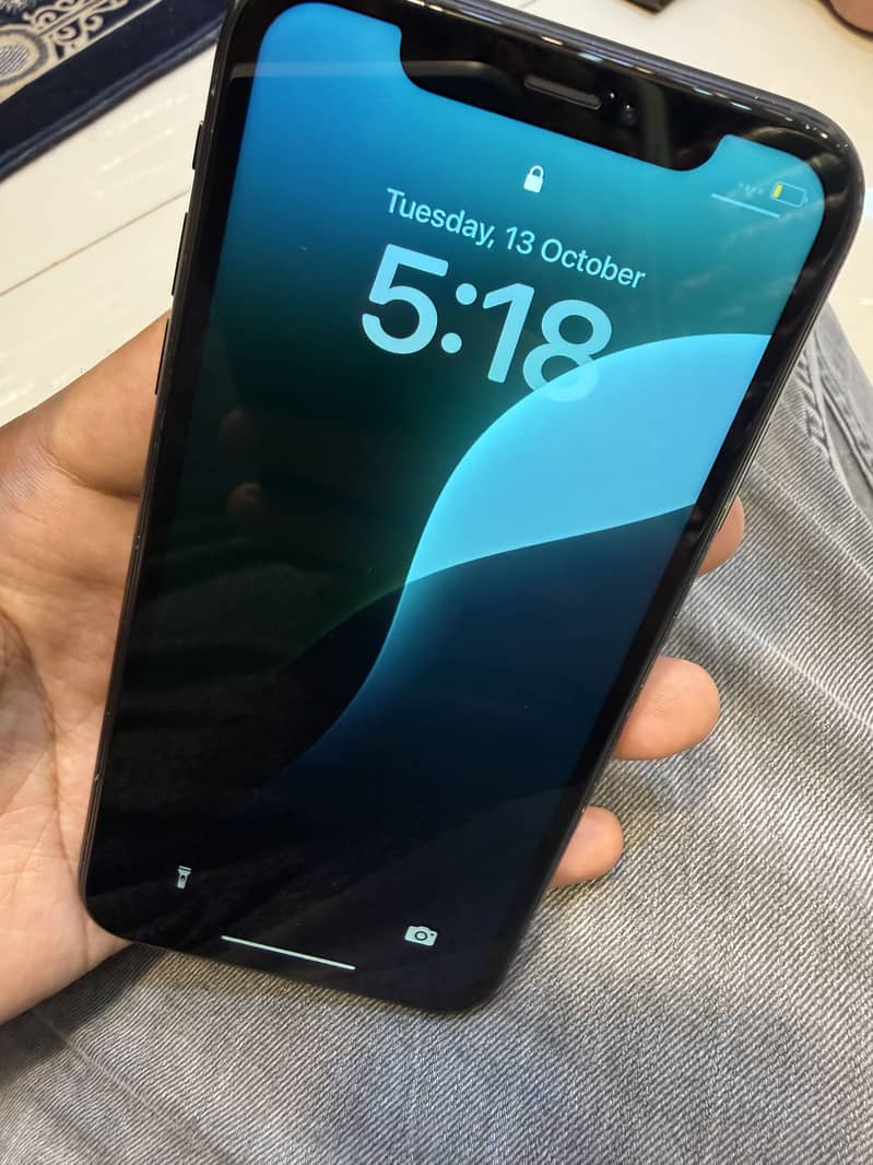 Apple iPhone XR 5