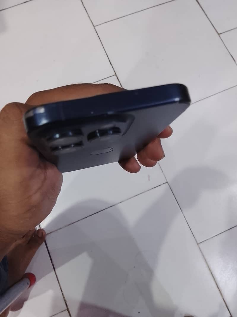 Apple iPhone 15 Pro 5