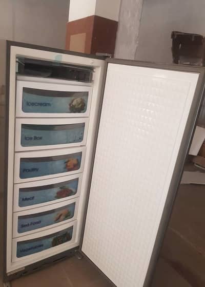 Dawlance  Vertical freezer