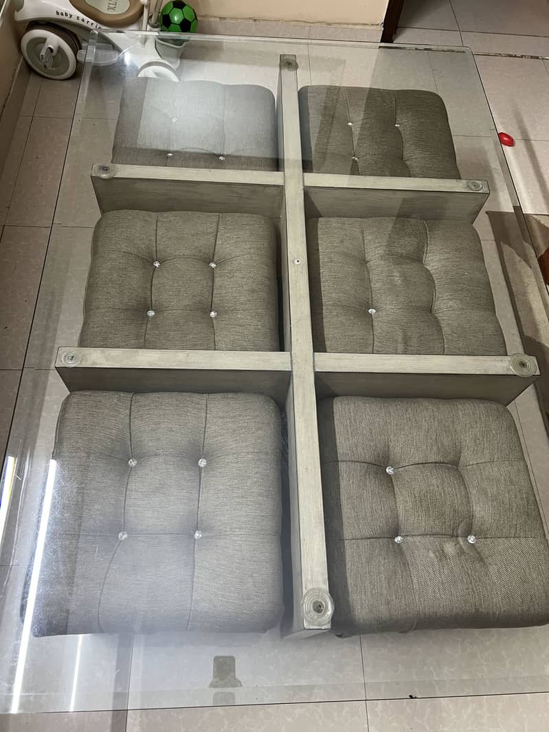 Dining table with 6 sofas 1