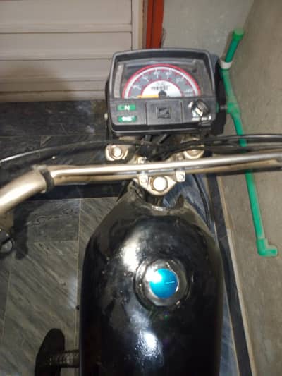 hero CD 70 bike