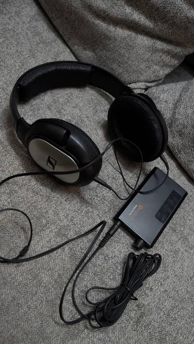 Sennheiser HD 206 Headphones + Bluetooth Amplifier