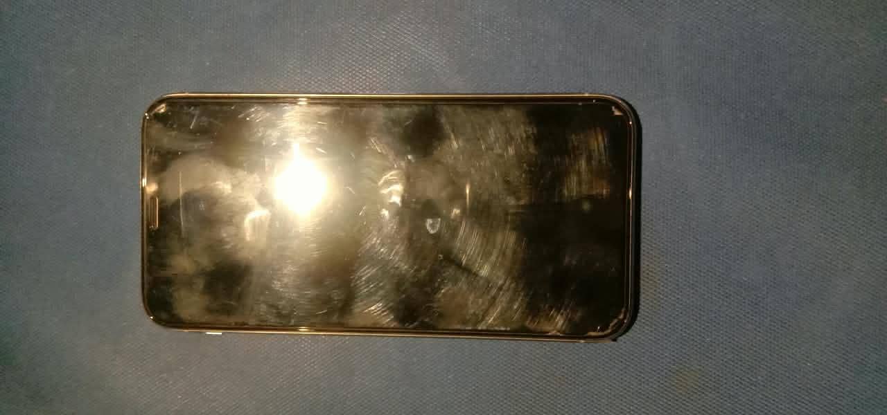 Apple iPhone XS 0